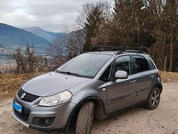 Grigio Usata 2010 Suzuki SX4 GLX Tre volumi | 5700 € (Molto cara)