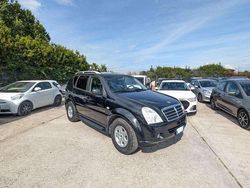 Nero Usata 2009 Ssangyong (KGM) Rexton SUV | 3800 € (Buon prezzo)