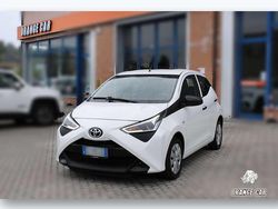 Bianco Usata 2021 Toyota Aygo Business Edition Due volumi | 11.000 € (Buon prezzo)