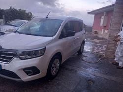 Bianco Usata 2021 Renault Kangoo Station wagon | 8990 € (Buon prezzo)