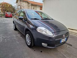 Usata 2010 Fiat Grande Punto Due volumi | 2600 € (Cara)