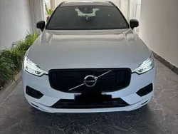 Usata 2020 Volvo XC60 Momentum SUV | 27.000 € (Buon prezzo)