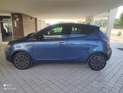 Usata 2023 Lancia Ypsilon Due volumi | 12.900 € (Buon prezzo)