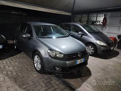 Grigio Usata 2010 VW Golf Highline Tre volumi | 6990 € (Buon prezzo)
