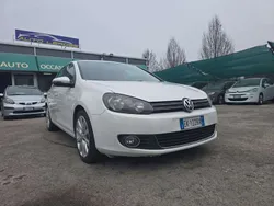 Bianco Usata 2011 VW Golf VI Highline Tre volumi | 6500 € (Buon prezzo)