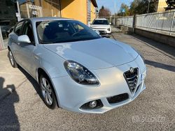 Grigio Usata 2015 Alfa Romeo Giulietta Progression Tre volumi | 8900 € (Buon prezzo)