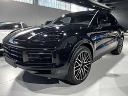 Nero Nuova 2025 Porsche Cayenne SUV | 112.000 € (Ottimo prezzo)