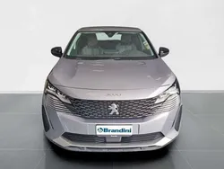 Grigio Usata 2023 Peugeot 3008 Allure SUV | 22.900 € (Buon prezzo)