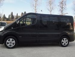 Nero Usata 2010 Opel Vivaro Monovolume | 12.900 €