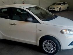 Bianco Usata 2016 Lancia Ypsilon Gold Due volumi | 11.500 € (Cara)