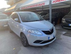 Grigio Usata 2017 Lancia Ypsilon Silver Due volumi | 8499 € (Buon prezzo)