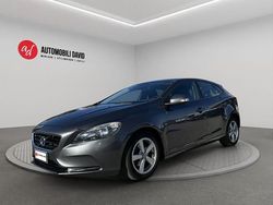 Grigio(met.) Usata 2014 Volvo V40 Momentum Station wagon | 8400 € (Buon prezzo)