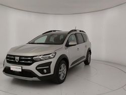 Arancione Usata 2022 Dacia Jogger Comfort Monovolume | 14.650 € (Buon prezzo)