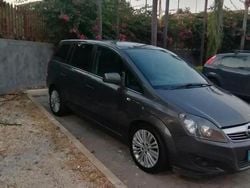 Grigio Usata 2013 Opel Zafira Monovolume | 5000 € (Buon prezzo)