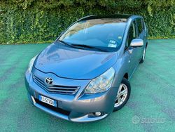 Grigio Usata 2010 Toyota Verso Monovolume | 6650 €