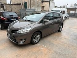 Usata 2017 Toyota Verso Monovolume | 5999 € (Cara)
