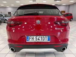 Rosso Usata 2017 Alfa Romeo Stelvio Executive SUV | 17.890 € (Buon prezzo)