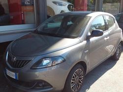 Grigio Usata 2024 Lancia Ypsilon S Due volumi | 15.900 € (Molto cara)