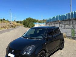 Nero Usata 2010 Suzuki Swift Due volumi | 4999 € (Cara)
