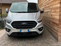 Grigio Usata 2018 Ford Transit Custom S Tre volumi | 20.000 €