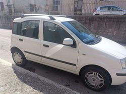 Bianco Usata 2011 Fiat Panda Due volumi | 2800 € (Buon prezzo)