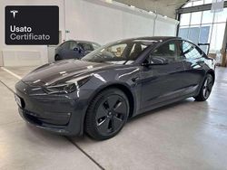 Midnight silver metallic Usata 2021 Tesla Model 3 Long Range AWD Tre volumi | 31.400 € (Buon prezzo)