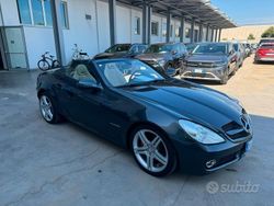 Grigio Usata 2011 Mercedes SLK200 Cabrio | 17.900 € (Buon prezzo)