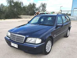 Blu/azzurro Usata 1998 Mercedes C200 Elegance Station wagon | 2000 € (Buon prezzo)