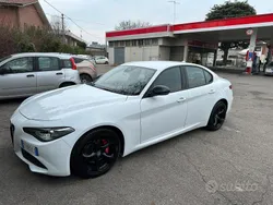 Usata 2019 Alfa Romeo Giulia Business Tre volumi | 17.500 € (Ottimo prezzo)