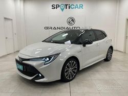Bianco Usata 2019 Toyota Corolla Business Edition Tre volumi | 16.350 € (Buon prezzo)