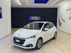 Bianco Usata 2017 Peugeot 208 Allure Due volumi | 7799 € (Ottimo prezzo)