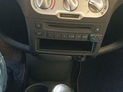 Grigio Usata 2004 Toyota Yaris Due volumi | 3000 € (Buon prezzo)