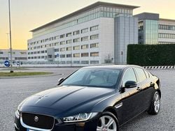 Nero Usata 2015 Jaguar XE Prestige Tre volumi | 10.950 € (Buon prezzo)