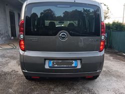 Grigio Usata 2012 Opel Combo Monovolume | 8000 €