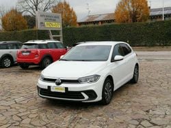 Pure white Nuova 2025 VW Polo Edition Tre volumi | 19.800 € (Super prezzo)