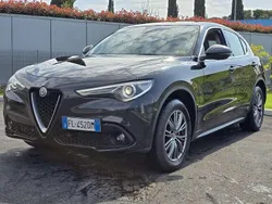 Nero Usata 2017 Alfa Romeo Stelvio Super SUV | 19.490 € (Ottimo prezzo)