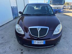 Viola Usata 2009 Lancia Ypsilon Due volumi | 3900 € (Buon prezzo)