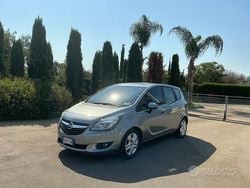 Grigio Usata 2014 Opel Meriva Monovolume | 5300 €