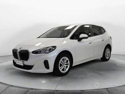 Mineral white / metallizzato Usata 2022 BMW 218 Active Tourer Comfort Edition Monovolume | 20.900 € (Ottimo prezzo)