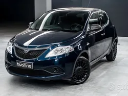 Blu scuro perlato metall Usata 2019 Lancia Ypsilon S Due volumi | 9999 € (Ottimo prezzo)