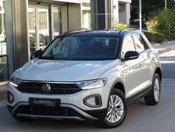 Beige Usata 2022 VW T-Roc Life SUV | 22.900 € (Buon prezzo)