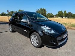 Nero Usata 2012 Renault Clio IV Dynamique Tre volumi | 6500 € (Buon prezzo)