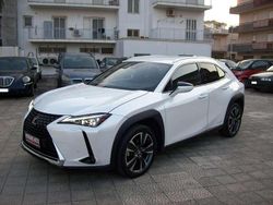 Bianco Usata 2020 Lexus UX 250h Luxury Line SUV | 25.800 € (Molto cara)