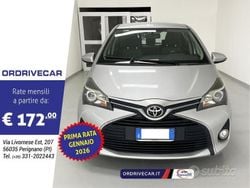 Giallo Usata 2015 Toyota Yaris Active Tre volumi | 5800 € (Super prezzo)