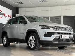 Grigio Usata 2021 Jeep Compass SUV | 21.799 € (Buon prezzo)