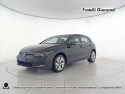 Urano grey Usata 2024 VW Golf VIII Style Tre volumi | 24.900 € (Buon prezzo)