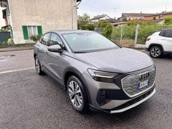 Grigio Usata 2023 Audi Q4 Sportback e-tron Advanced SUV | 34.700 € (Super prezzo)