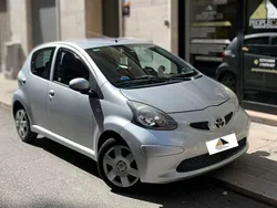 Grigio Usata 2006 Toyota Aygo Due volumi | 4700 € (Molto cara)