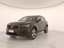 Nero Usata 2023 Volvo XC40 SUV | 28.900 € (Buon prezzo)