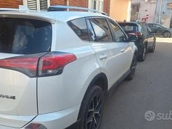 Usata 2016 Toyota RAV4 SUV | 13.000 €